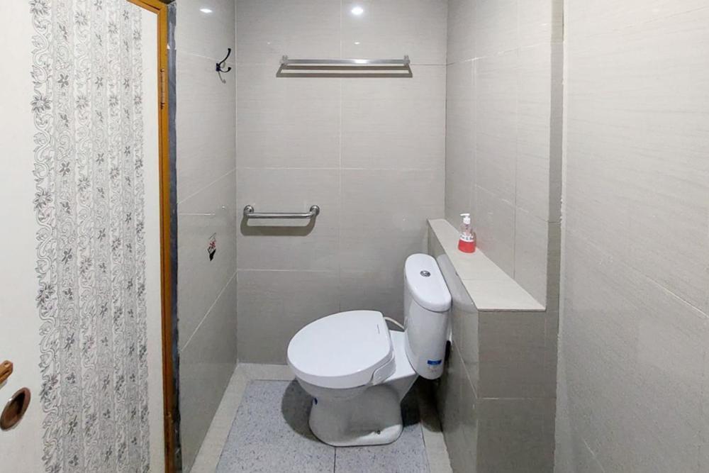 Twospaces Living At Maximus Inn Palembang Eksteriør bilde